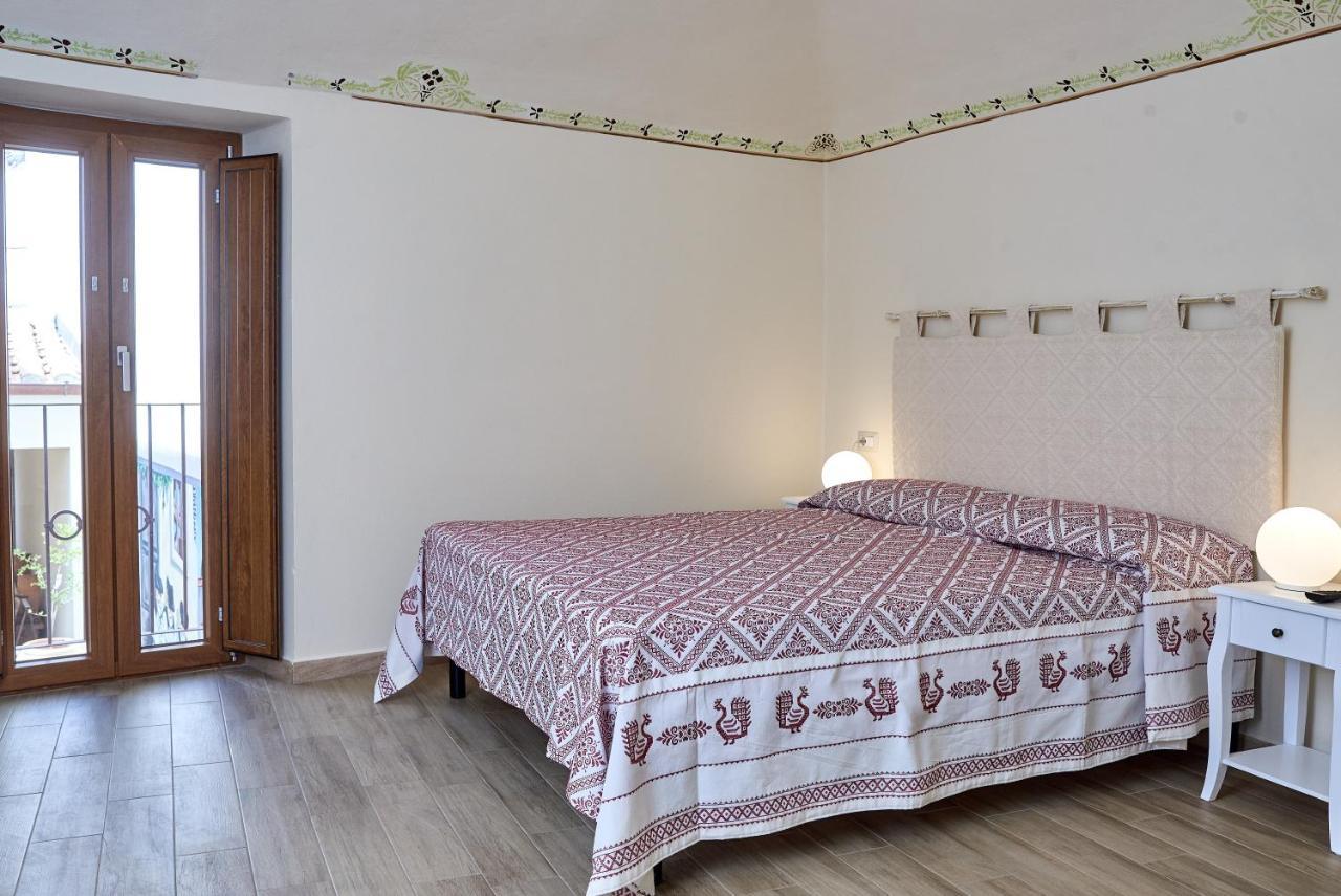 Casa Masuri, Nel Cuore Di Dorgali Bagian luar foto