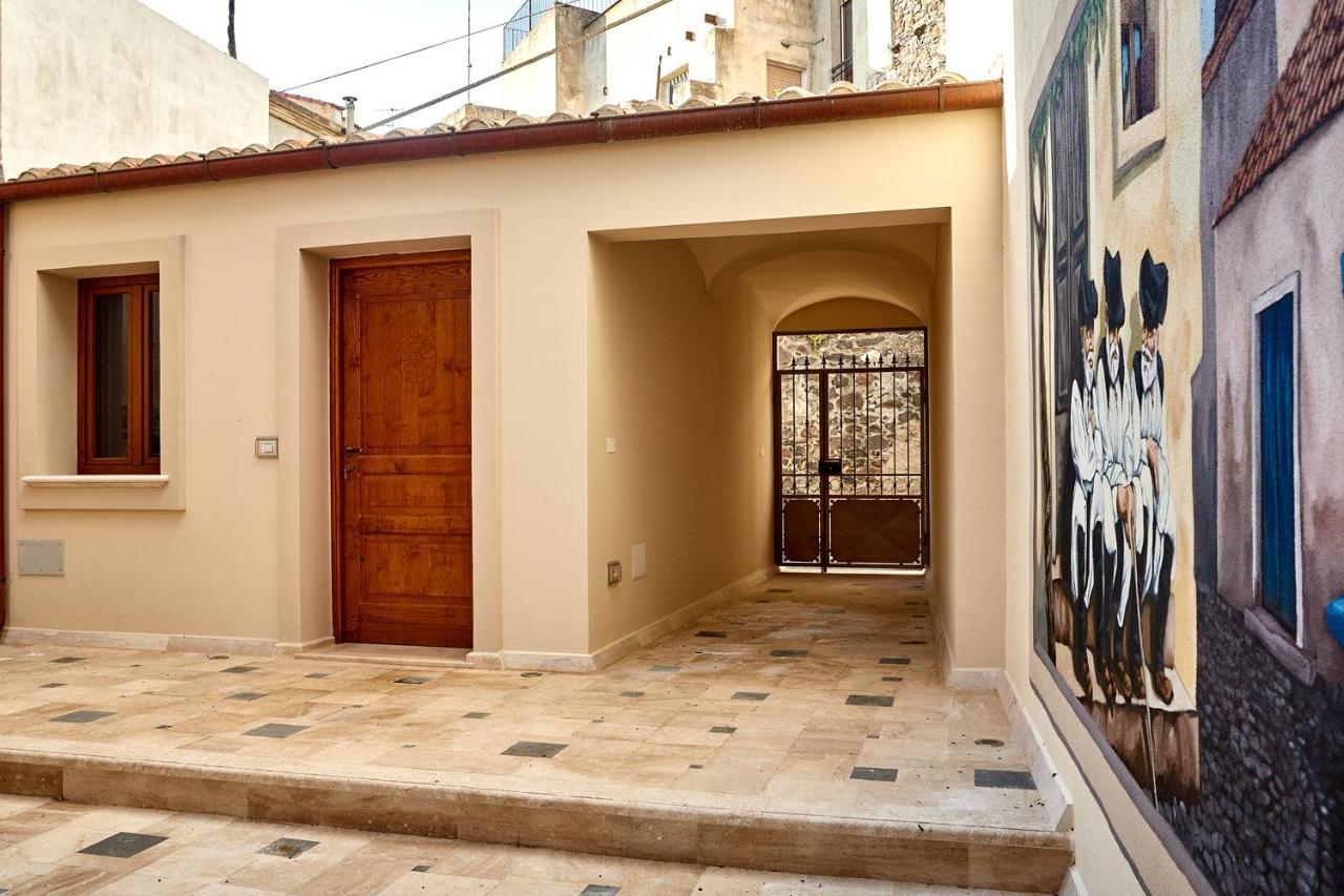 Casa Masuri, Nel Cuore Di Dorgali Bagian luar foto